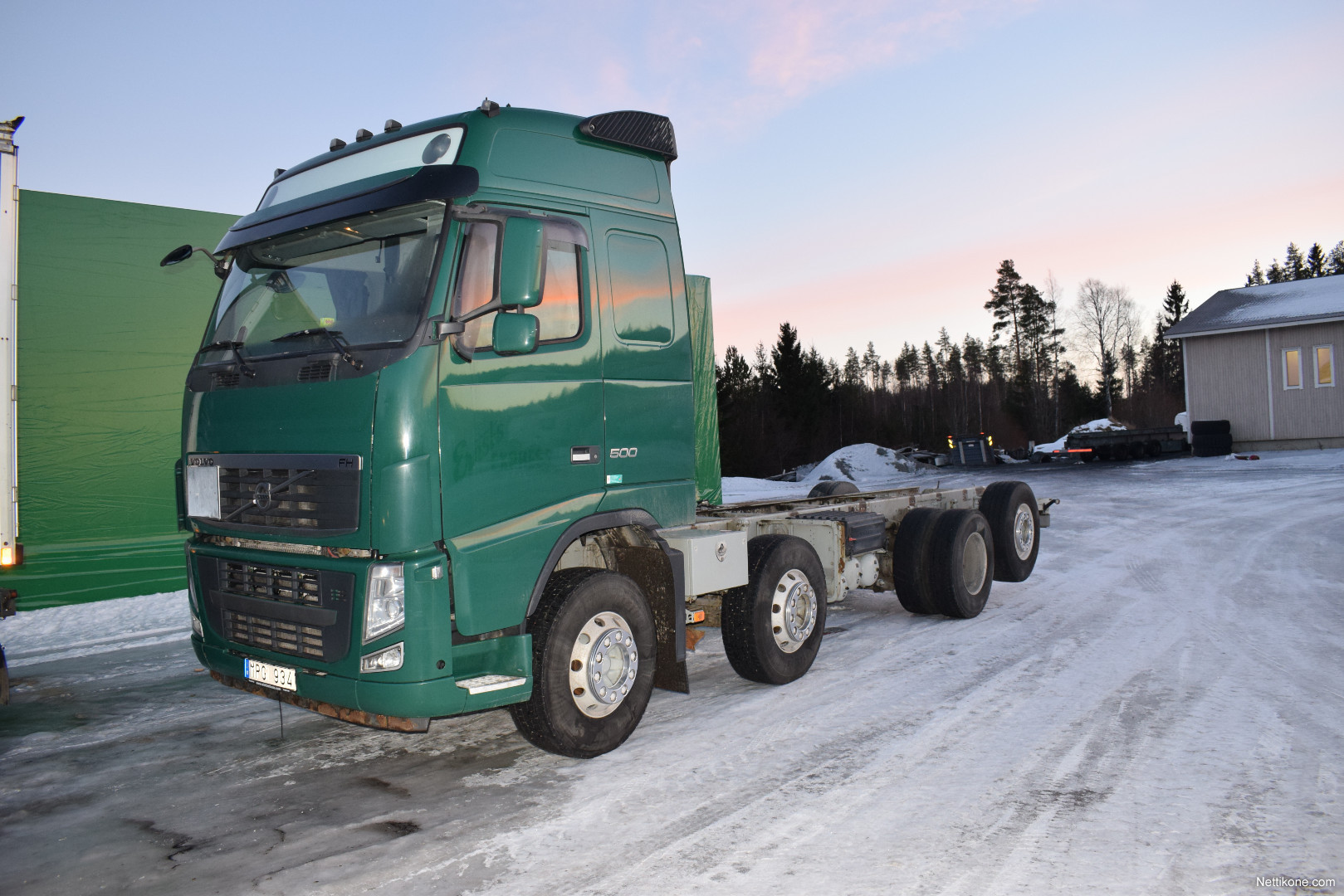 Капот volvo fh13