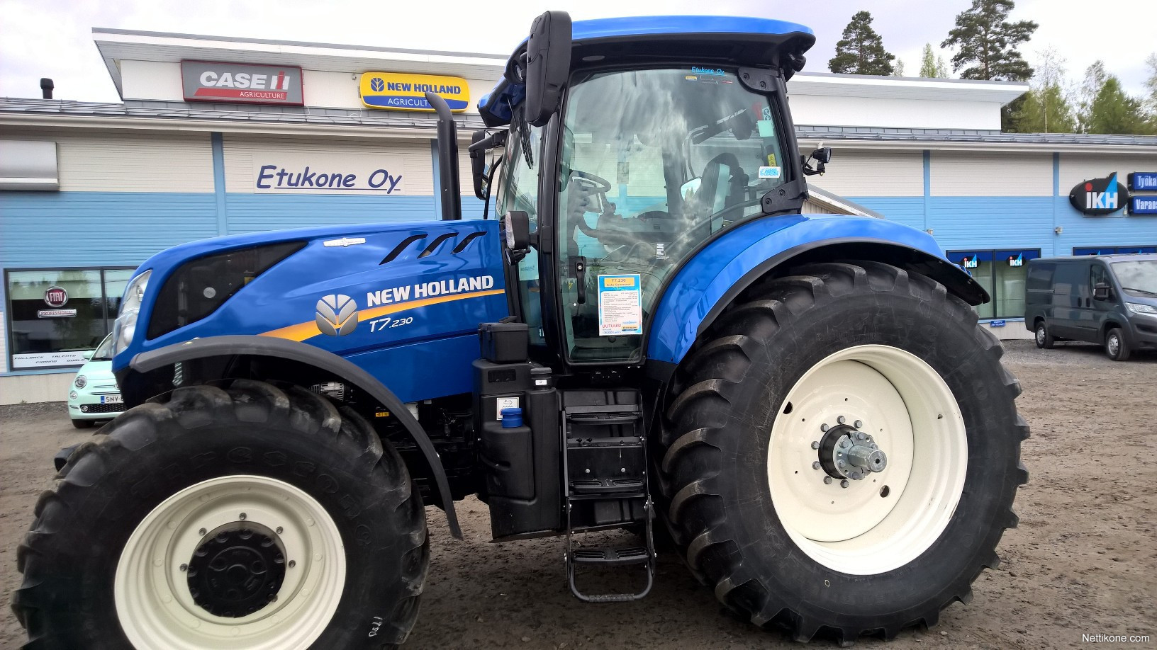 new-holland-t7-tractors-2016-nettikone