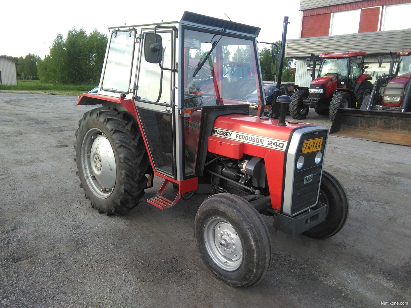 Massey Ferguson 240 Tractors 1983 Nettikone 3229