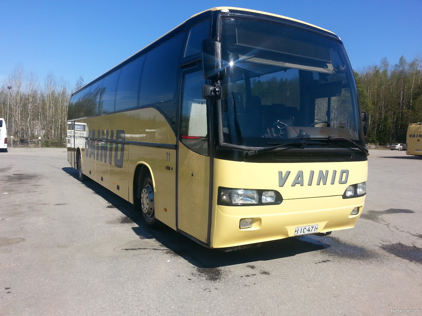 Автобус volvo b12