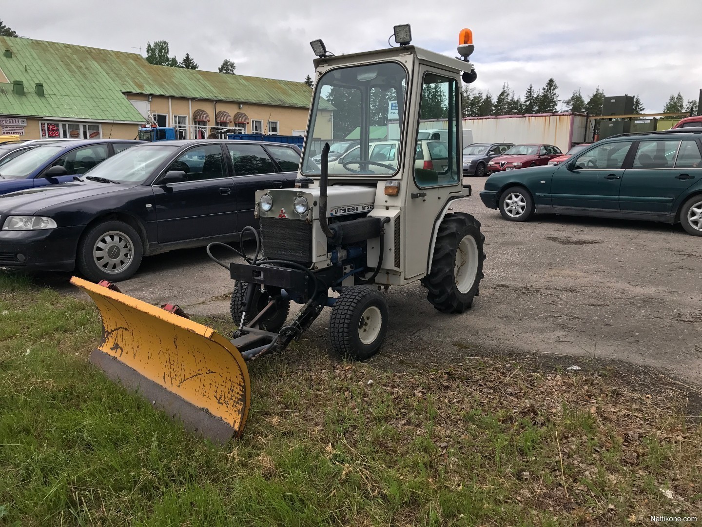 Mitsubishi mt-372 tractors, 1986 - Nettikone