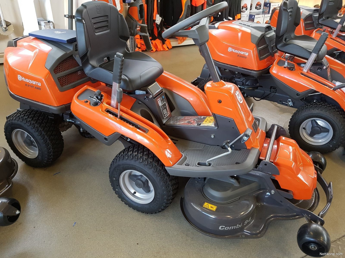 Husqvarna r214t awd mowers, 2017 - Nettikone