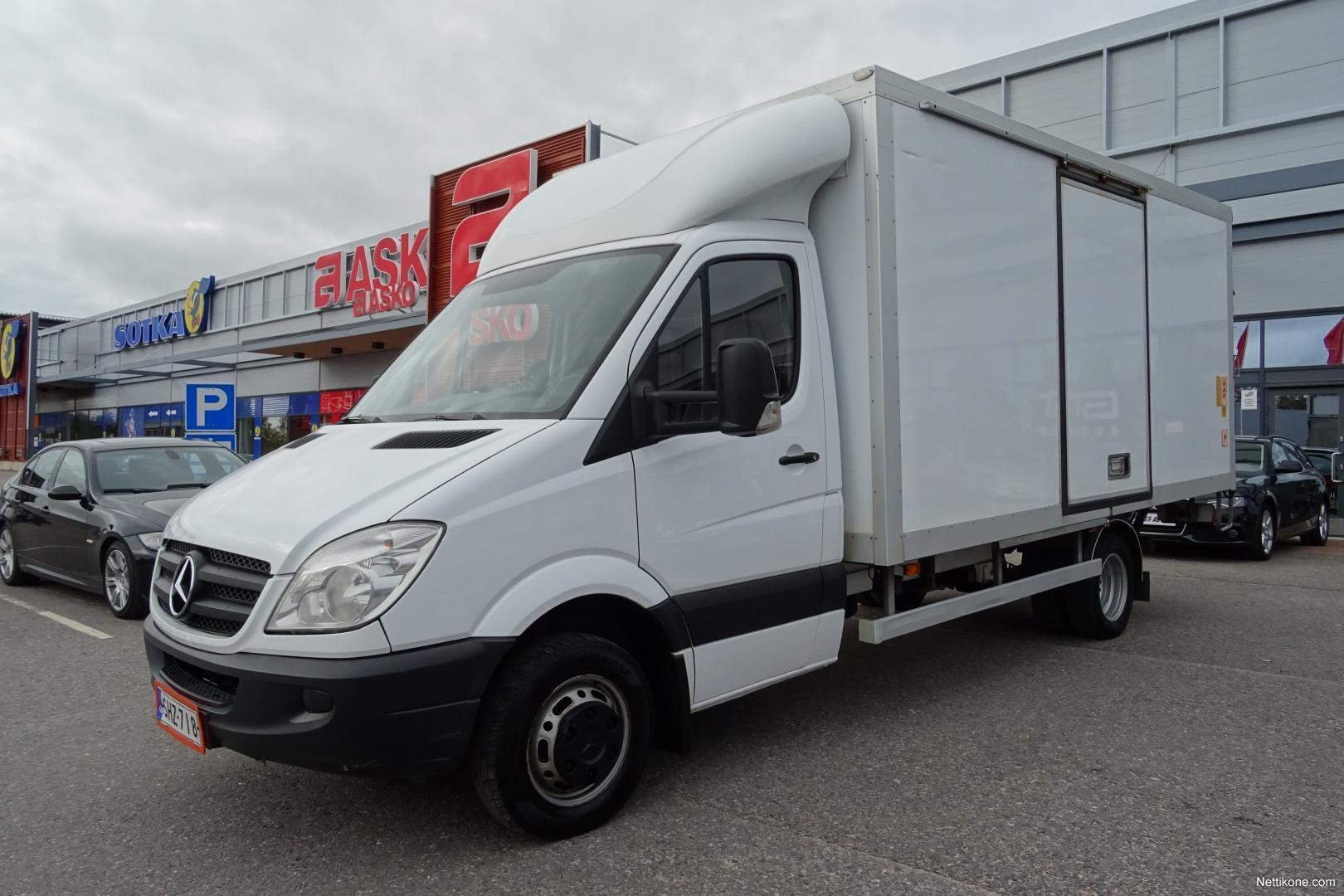 Enlarge image. Trucks-Mercedes-Benz