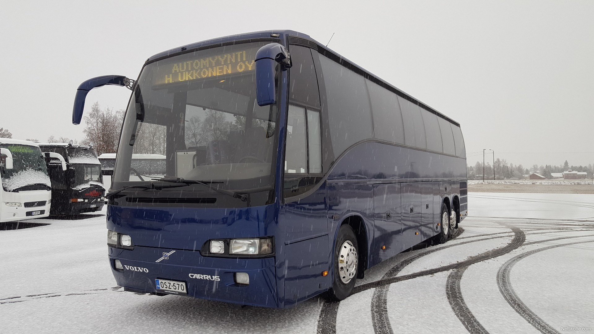 Автобус volvo b12