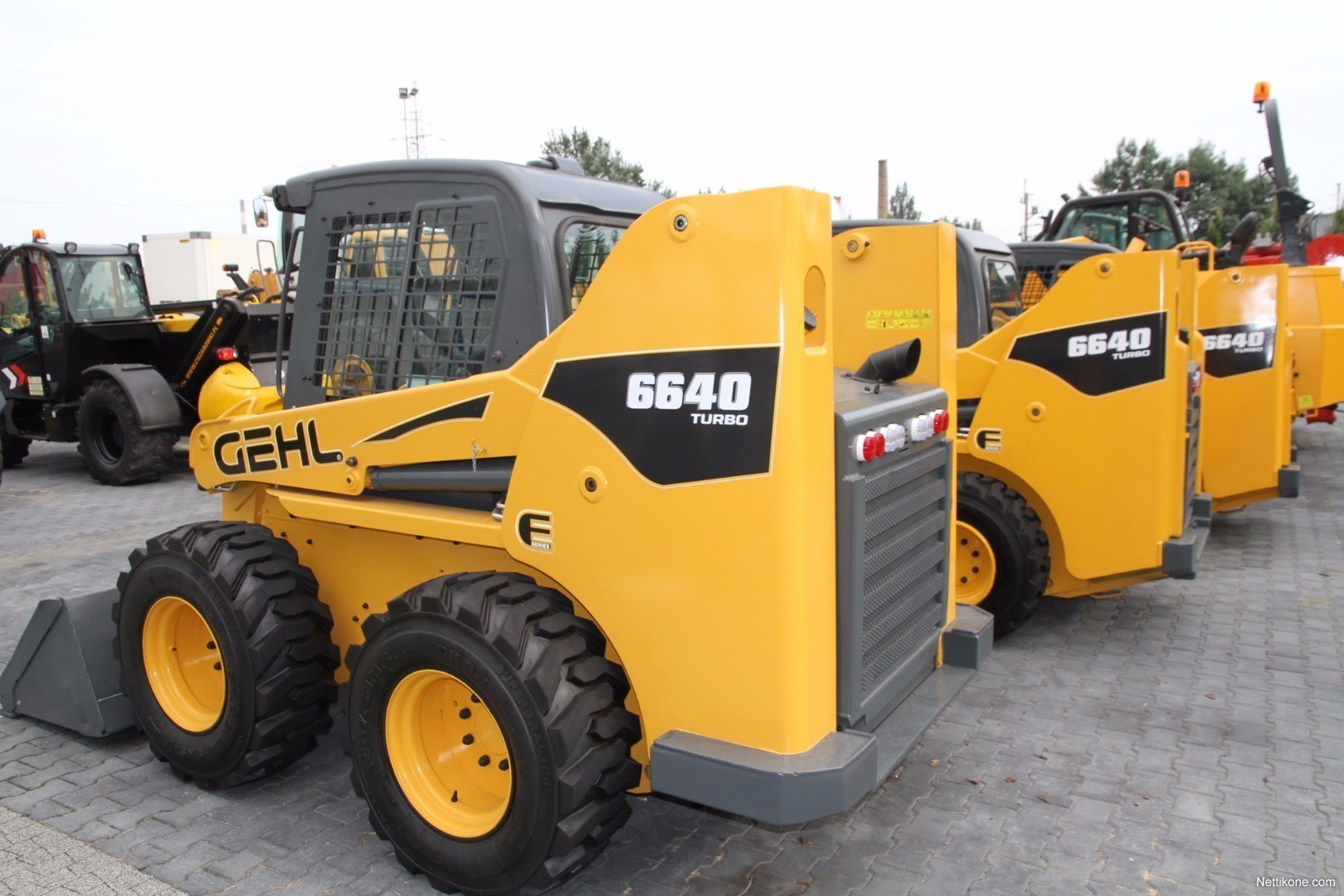 Gehl mini wheel loader 6640 1000 mth 3 units available loaders, 2013