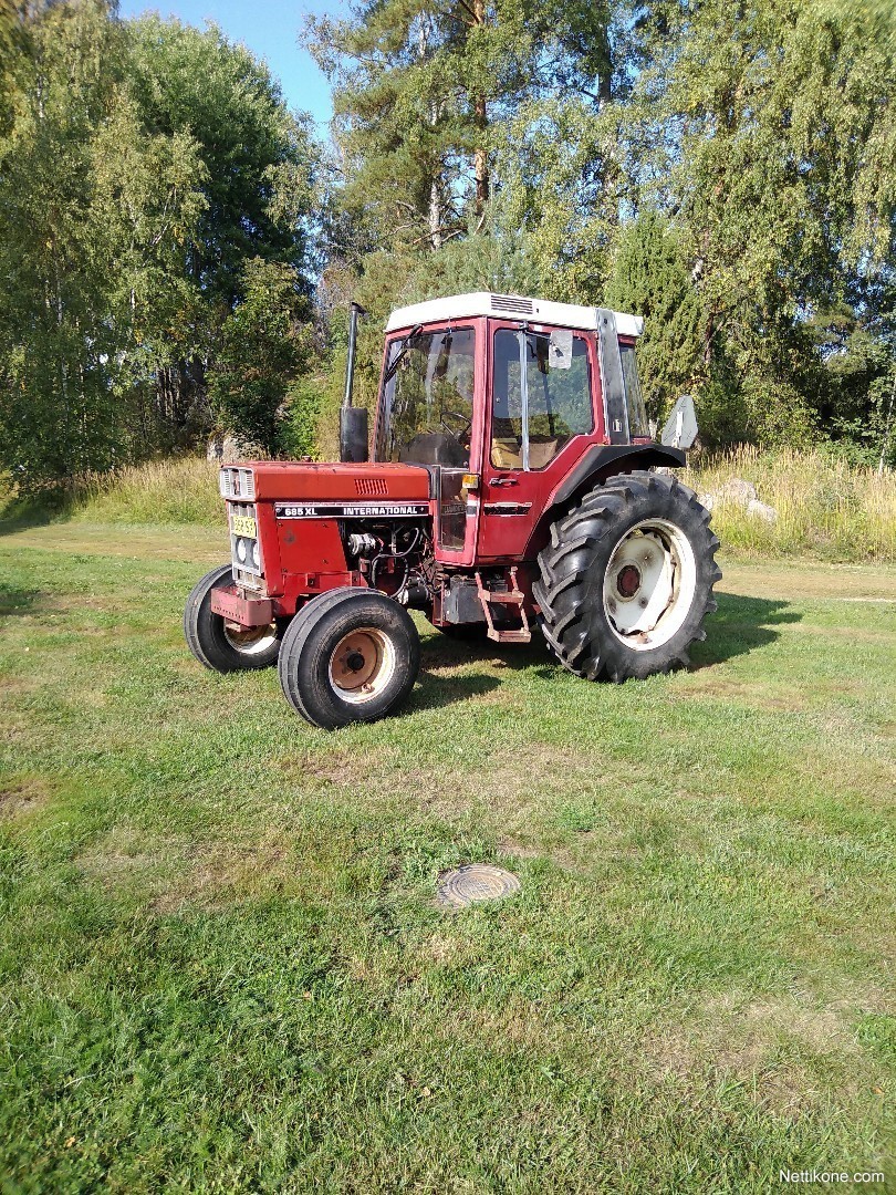 case-ih-685xl-2-traktorit-1982-nettikone