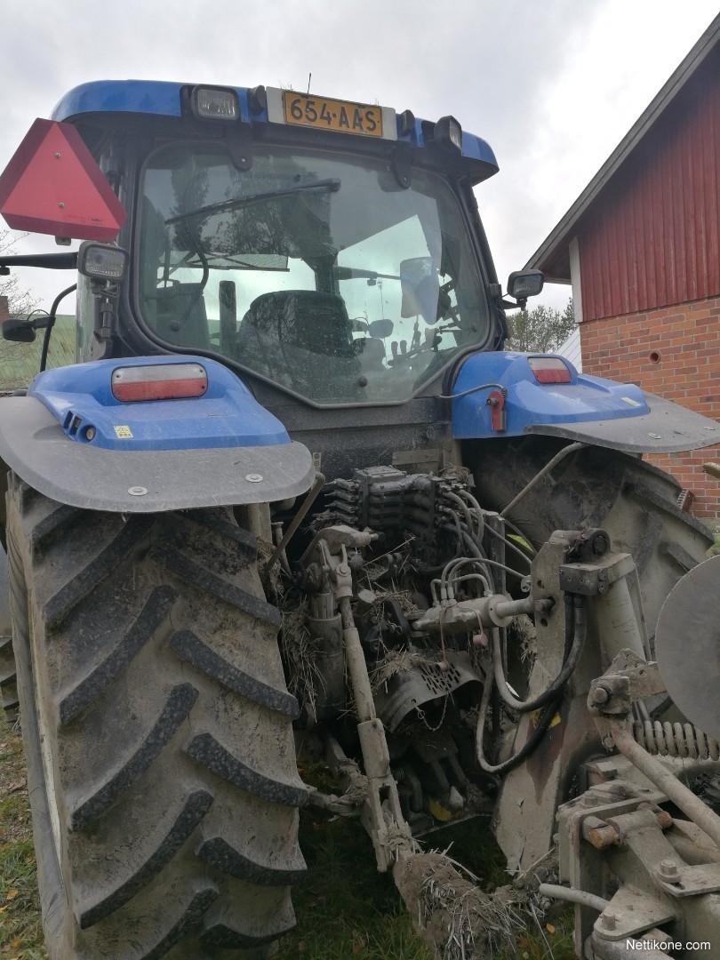 New Holland T6050 plus