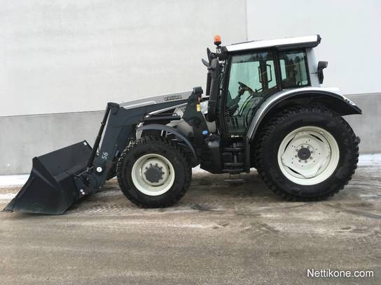 Valtra a93 hinta