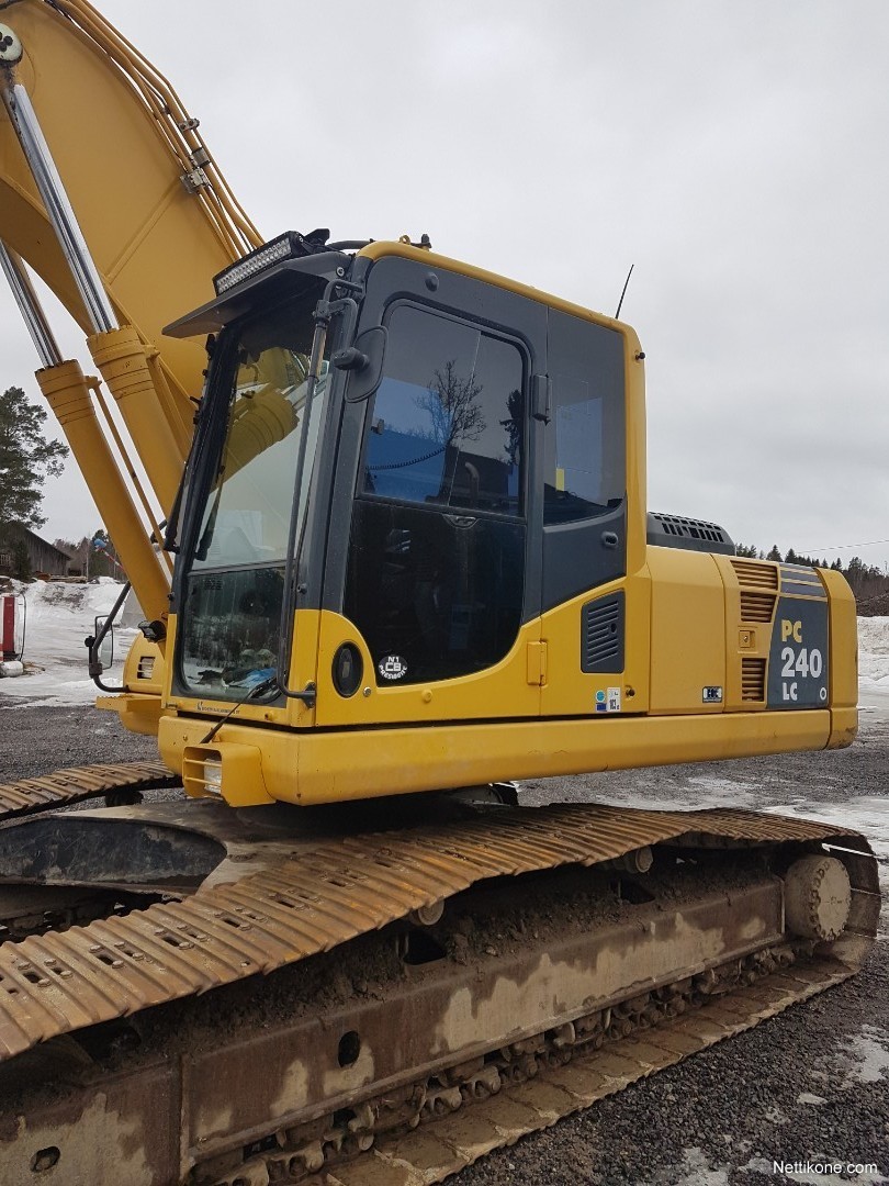Komatsu 240 kaivinkoneet, 2009 Nettikone