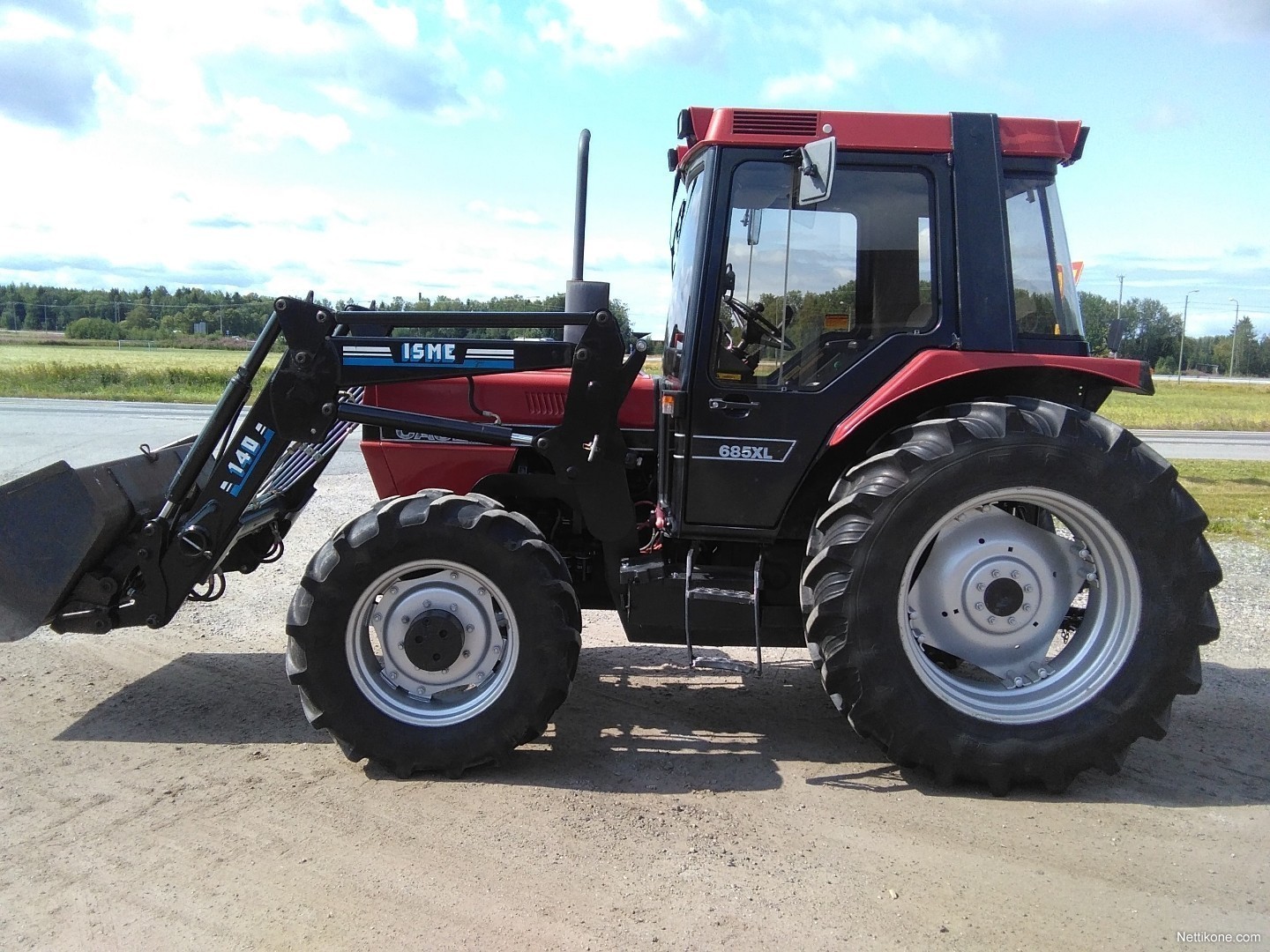 Case IH 685 XL traktorit, 1989 - Nettikone