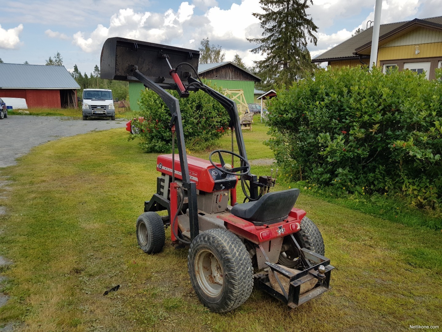 Massey Ferguson 10 traktorit, 1974 Nettikone