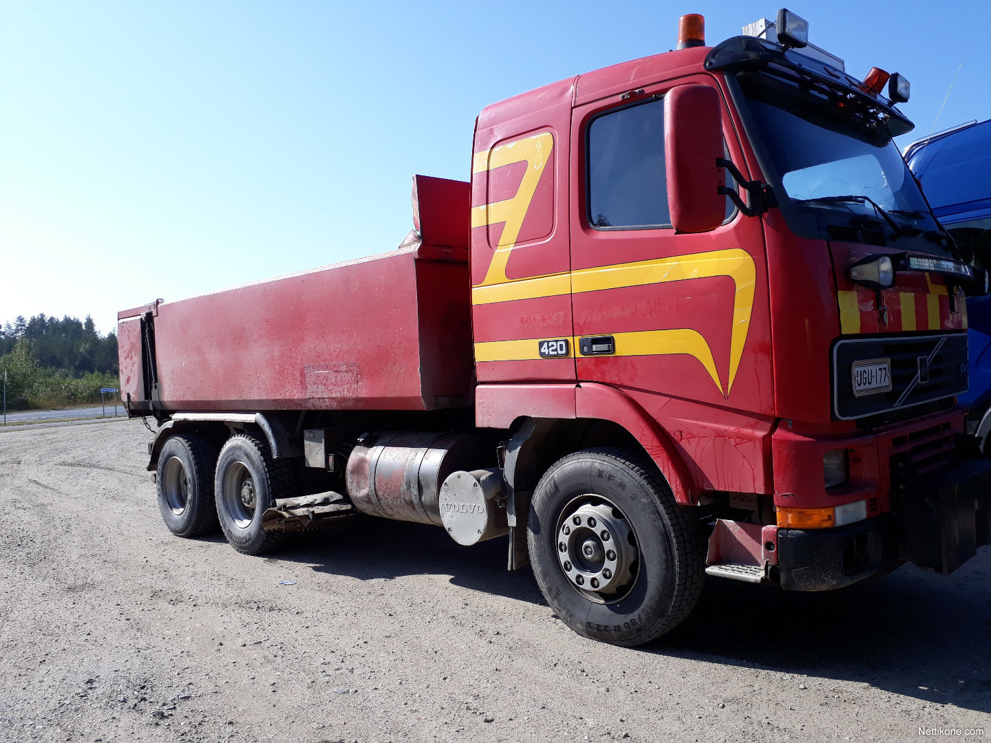 Контейнеровоз volvo fh12