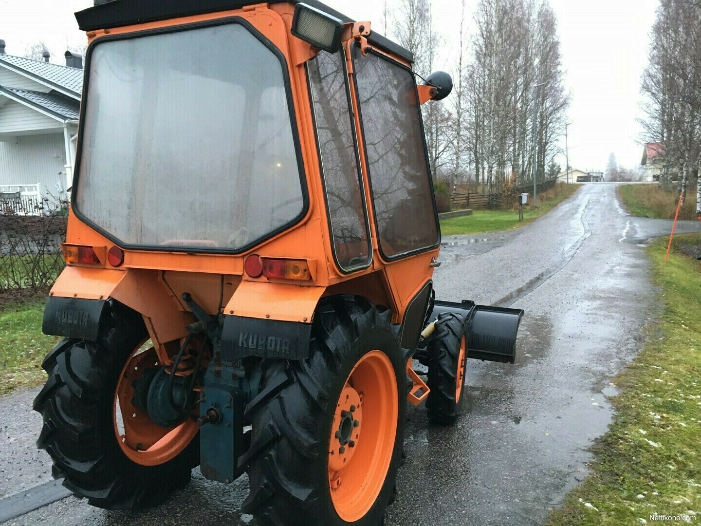 Kubota L245 DT tractors, 1983 - Nettikone