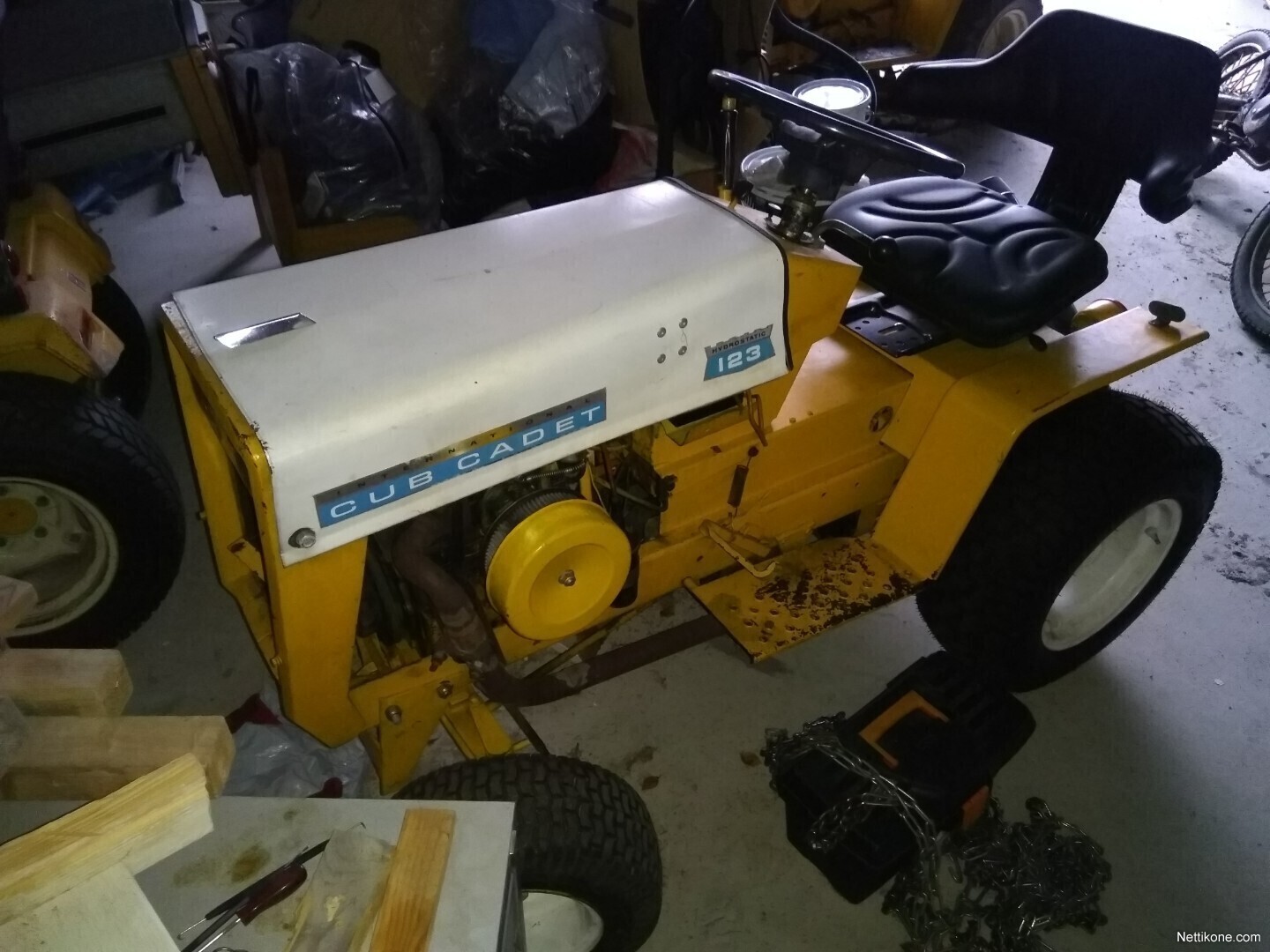 Cub Cadet IH 123 lumikoneet, 1969 Nettikone