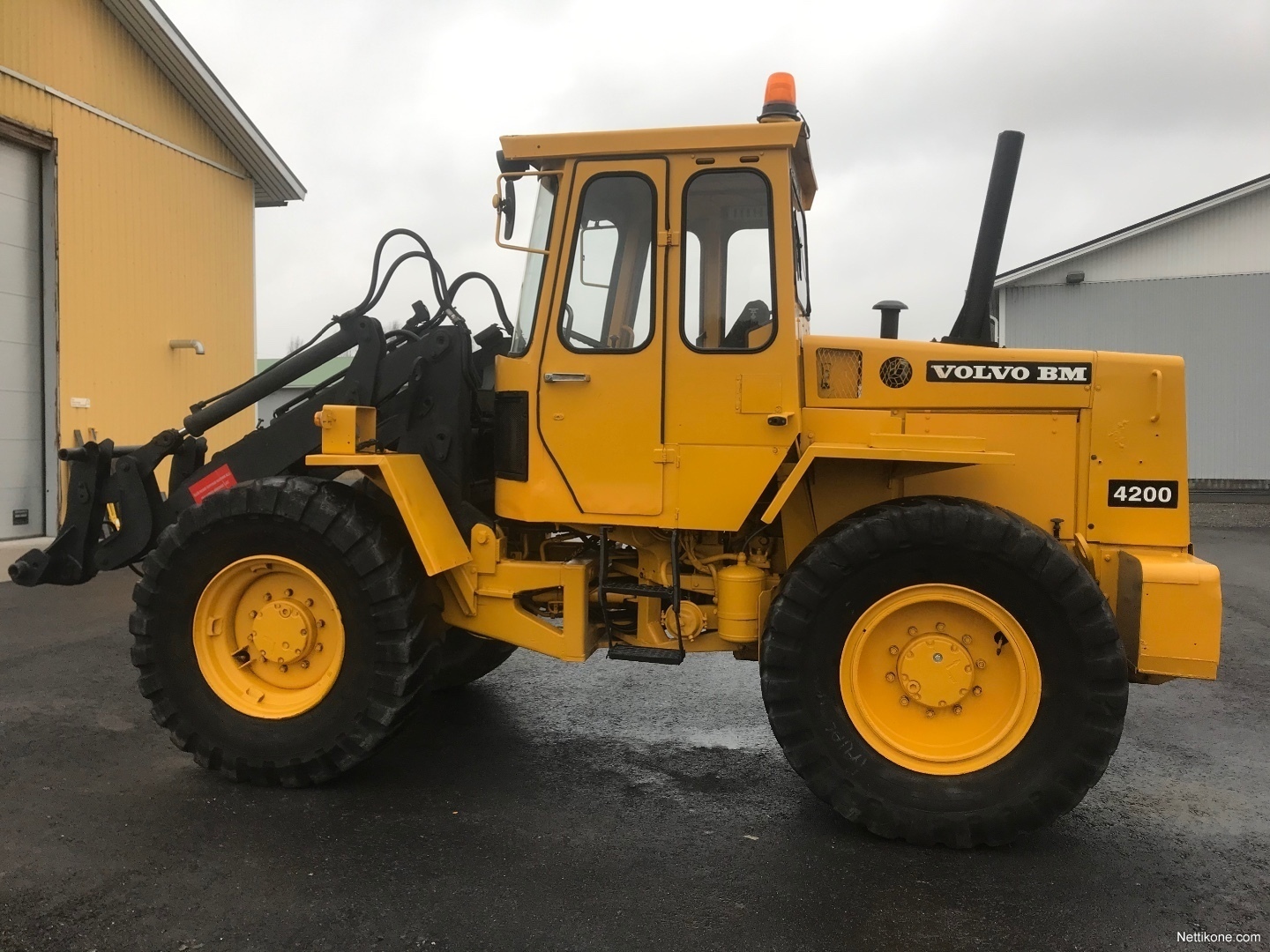 Volvo BM 4200 Loaders, 1980 - Nettikone