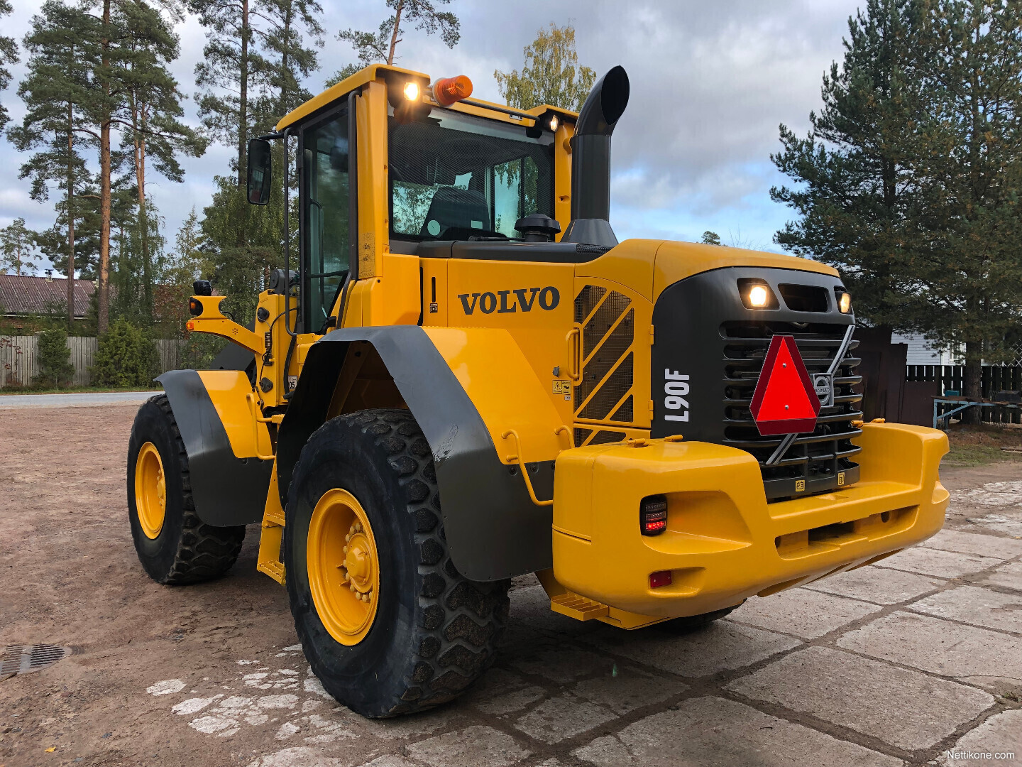 Volvo l90f технические характеристики