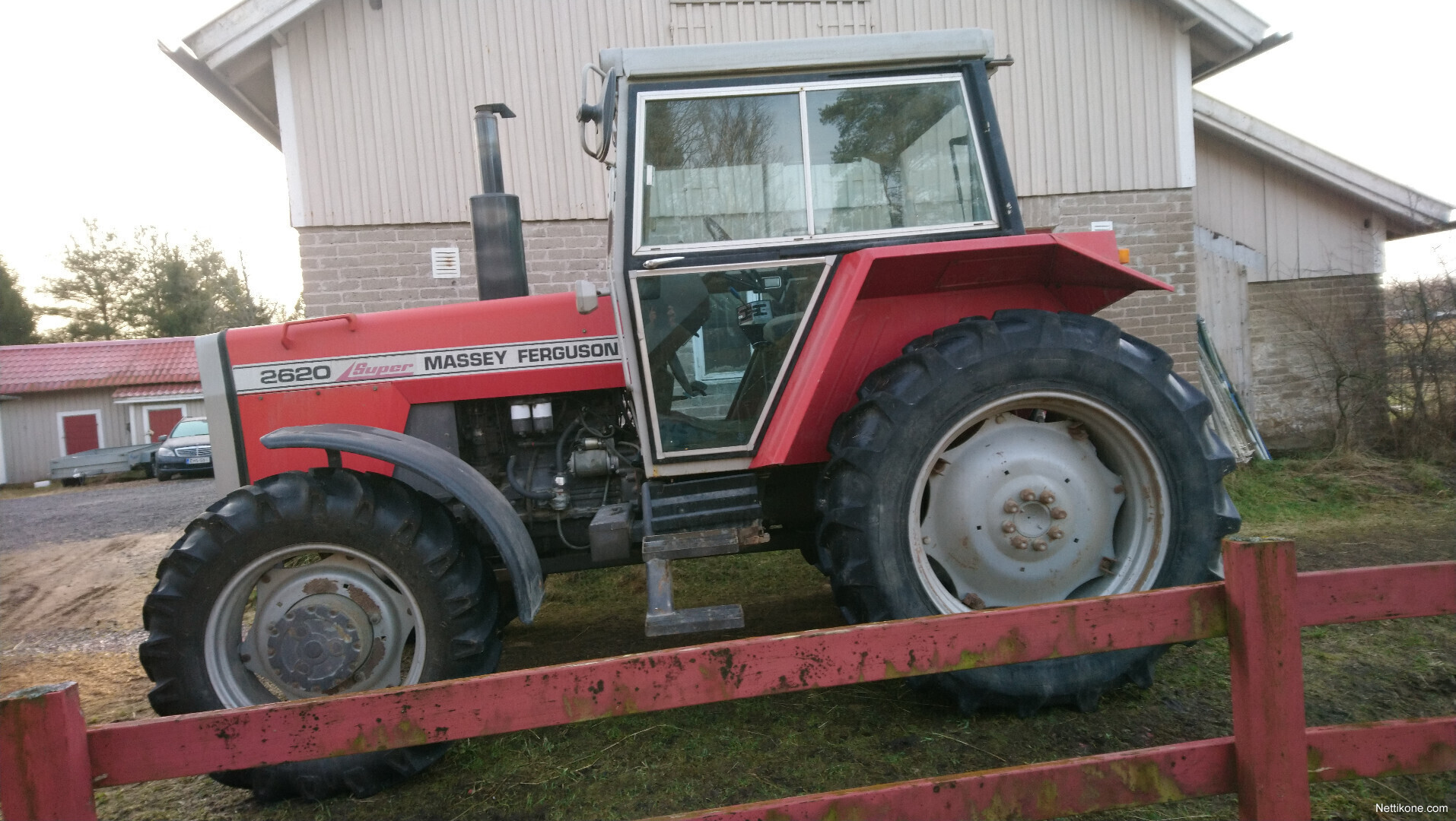 Massey Ferguson 2620 Super Traktorit, 1984 - Nettikone