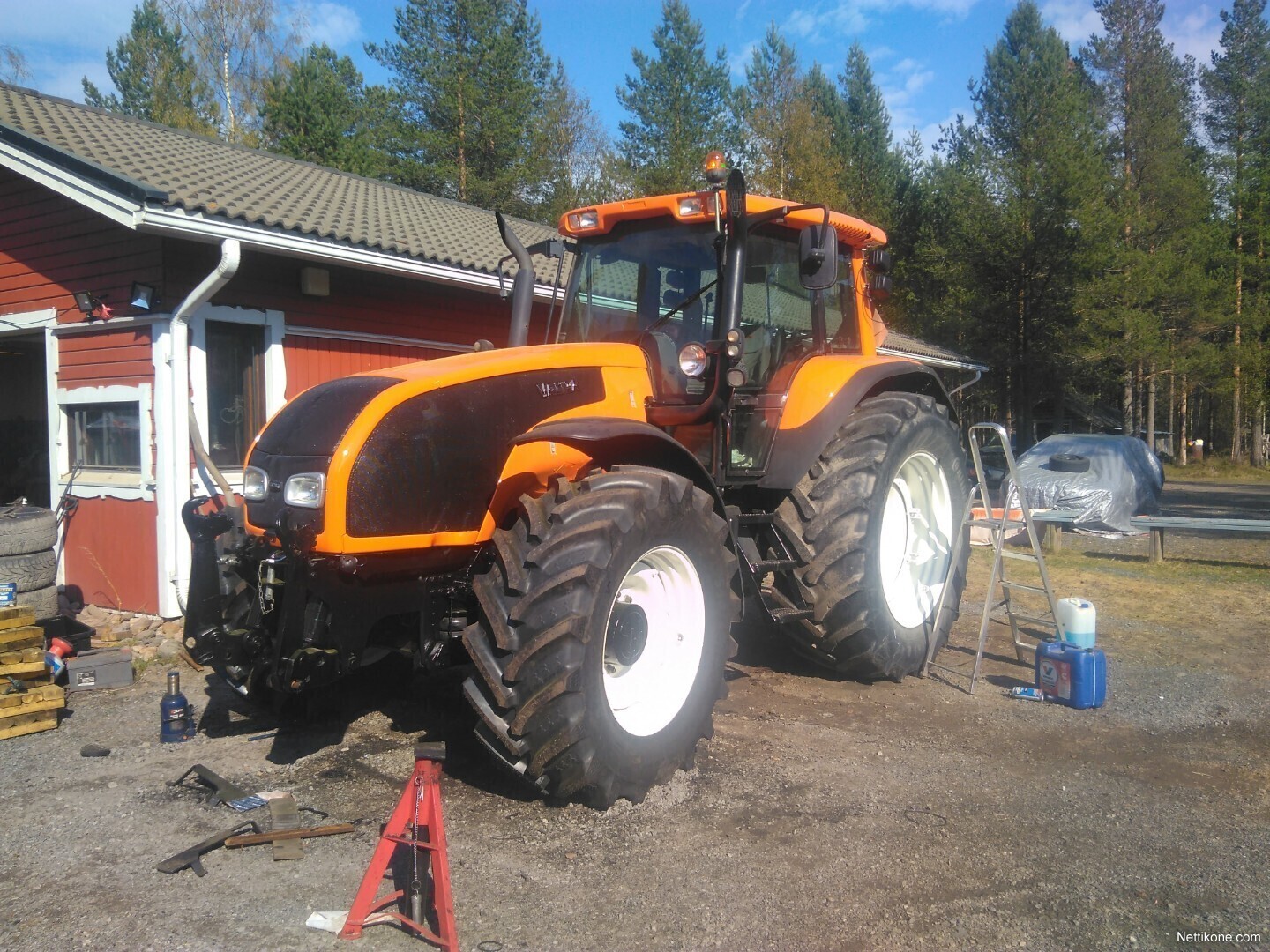 Valtra T180 traktorit, 2004 - Nettikone