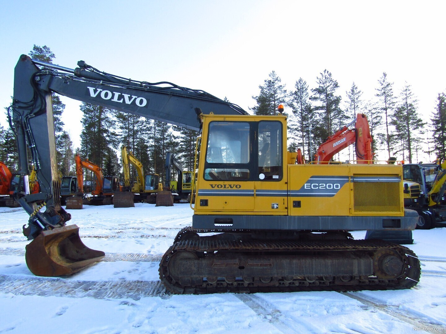 Volvo ec200d технические характеристики