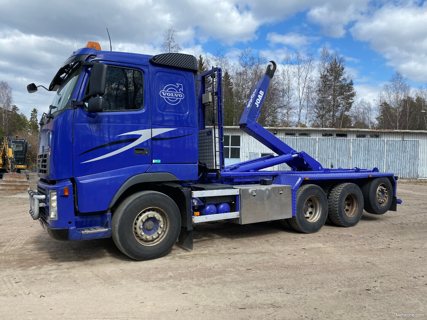 Крыло volvo fh12