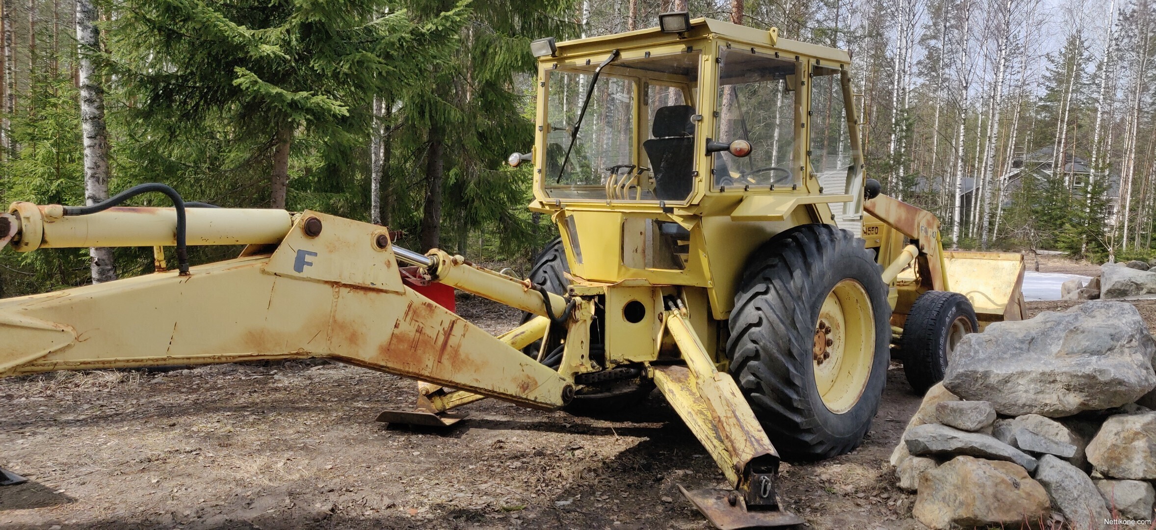 ford-4550-kaivurikuormaajat-1978-nettikone