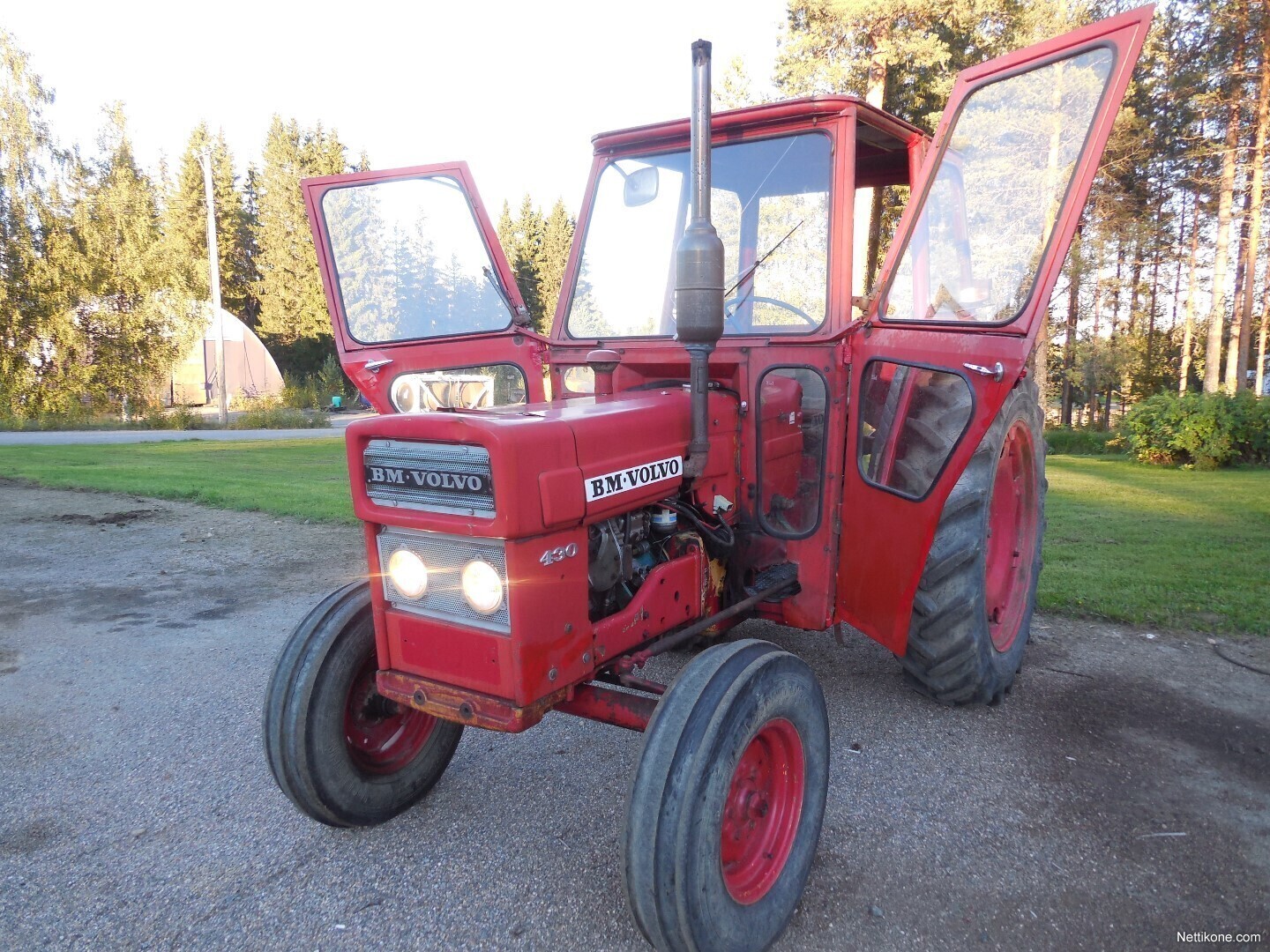 Volvo BM 430 Traktorit, 1973 - Nettikone