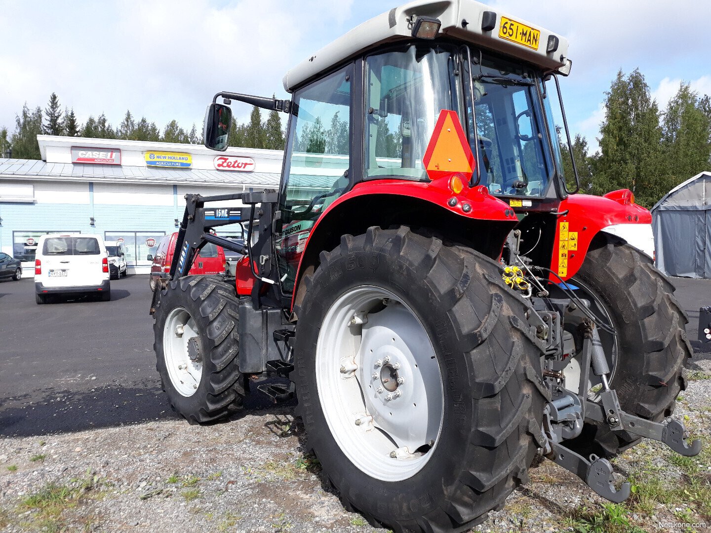 massey-ferguson-5435-dyna-4-traktorit-2011-nettikone