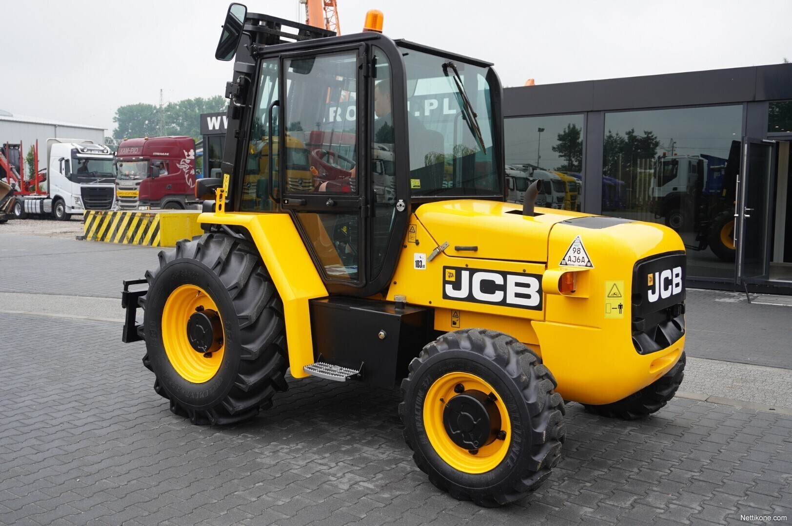 JCB 926 , 4x4 , lift max 2,600 kg , max height 5,5m , like NEW forklift ...