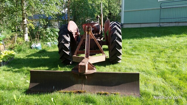 Massey Ferguson 35 Kultamaha Tractors 1959 Nettikone