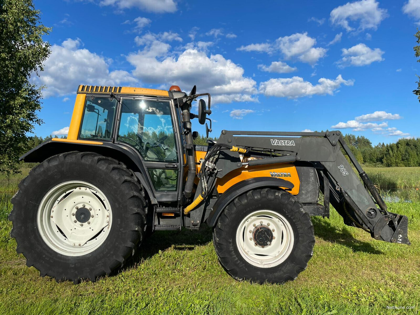 Valtra Hitech Km H Ajo Pto Traktorit Nettikone