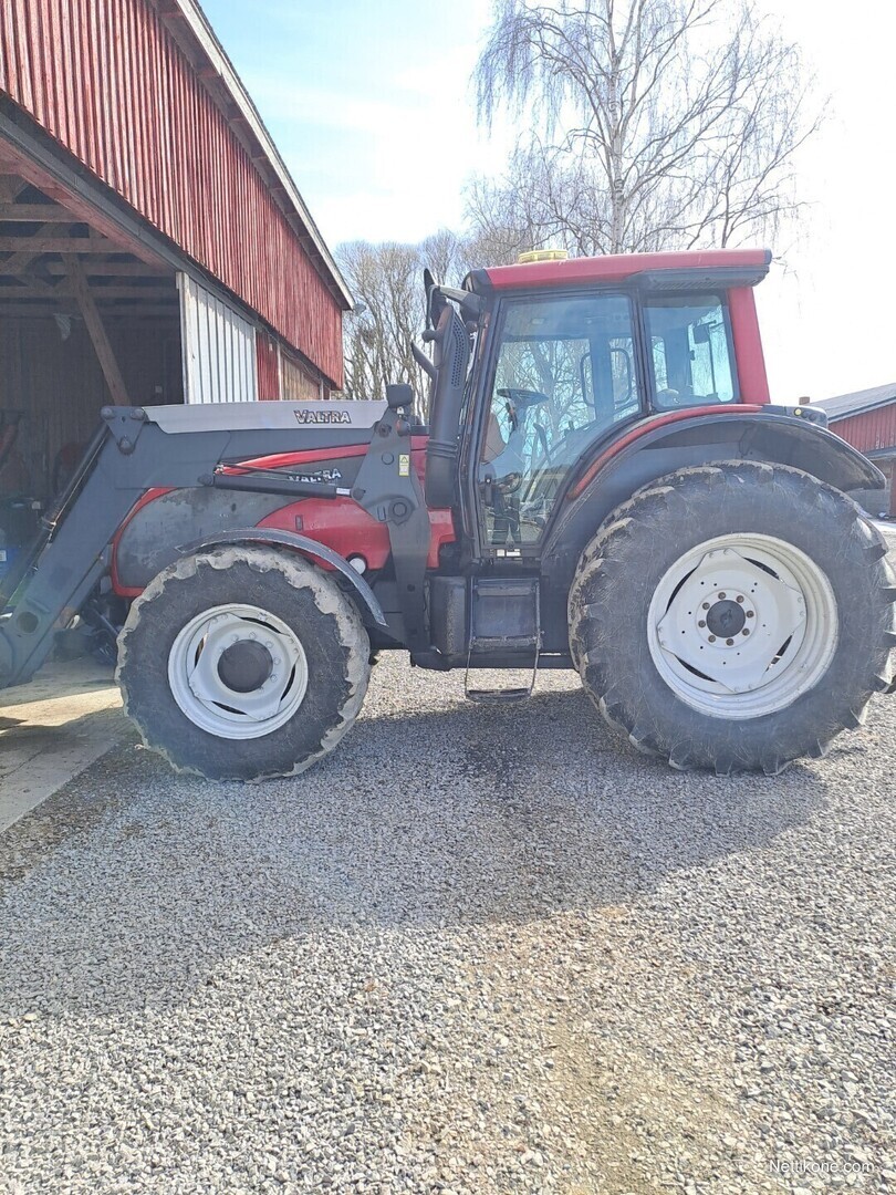 Valtra T 151 traktorit, 2009 - Nettikone