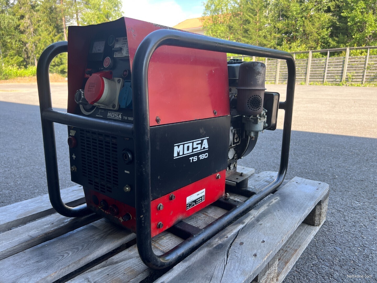 Mosa TS 180 welding machines - Nettikone